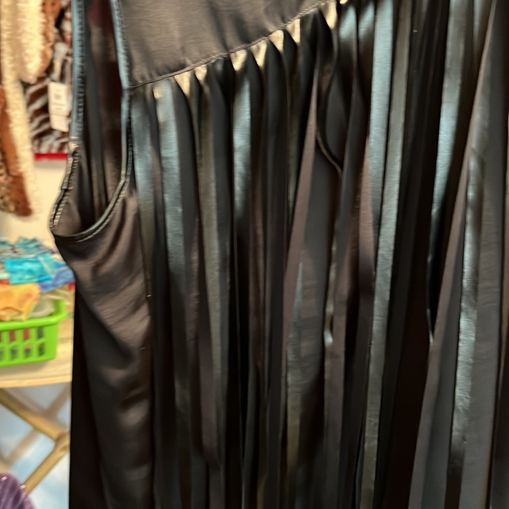 Top - Picture 6 of 8